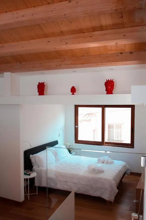 Awa Cefalu Bordonaro İtalya