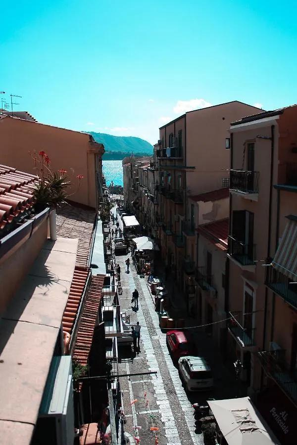 Awa Cefalu Bordonaro Italie